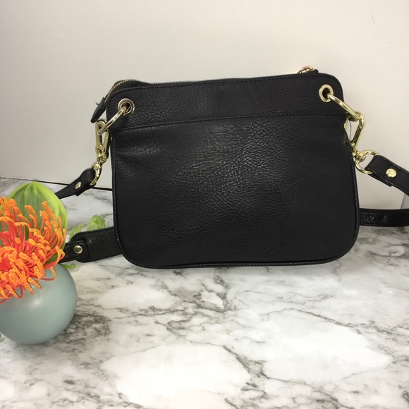 Olivia & Joy Multi-Compartment Crossbody Purse - Picture 2 of 8